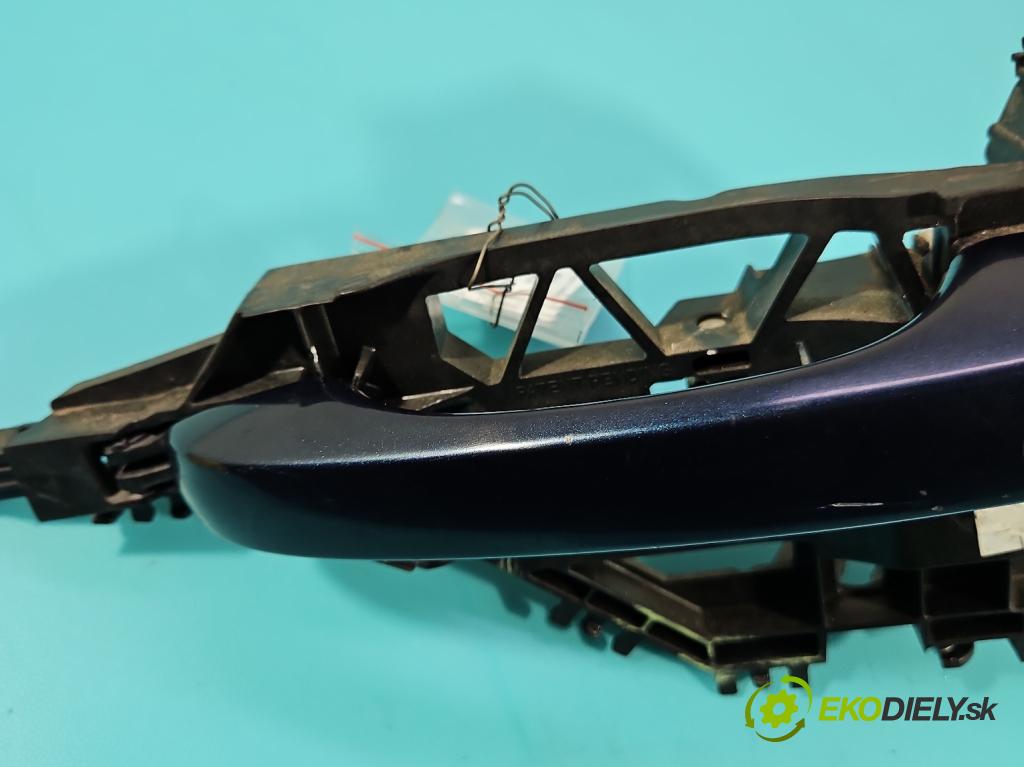 Fiat Freemont 2.0 jtd 170 HP manual 125 kW 1956 cm3 5- rukoväť predné ľavé mimo: 4582-1000 (Kľučka dverí vonkajšia predná ľavá)