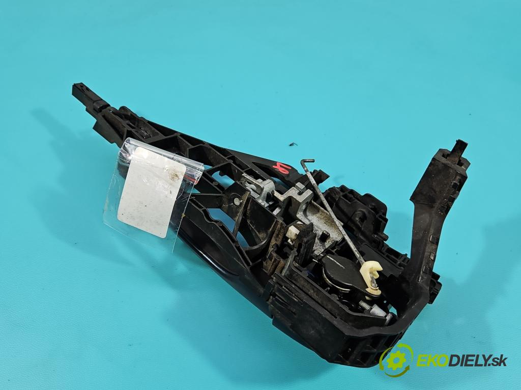 Fiat Freemont 2.0 jtd 170 HP manual 125 kW 1956 cm3 5- rukoväť predné ľavé mimo: 4582-1000 (Kľučka dverí vonkajšia predná ľavá)