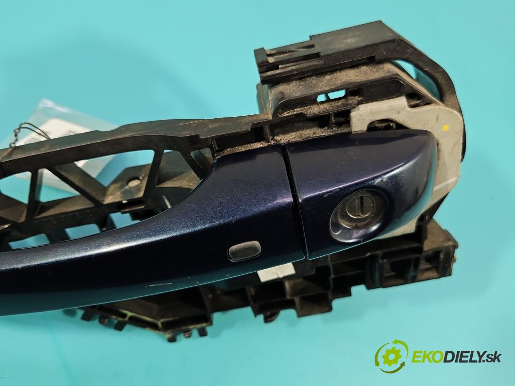 Fiat Freemont 2.0 jtd 170 HP manual 125 kW 1956 cm3 5- rukoväť predné ľavé mimo: 4582-1000 (Kľučka dverí vonkajšia predná ľavá)