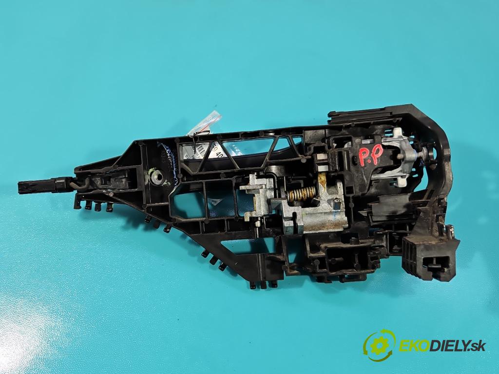 Fiat Freemont 2.0 jtd 170 hp manual 125 kW 1956 cm3 5- klika přední pravé 04589861 (Klika dveří ostatní)