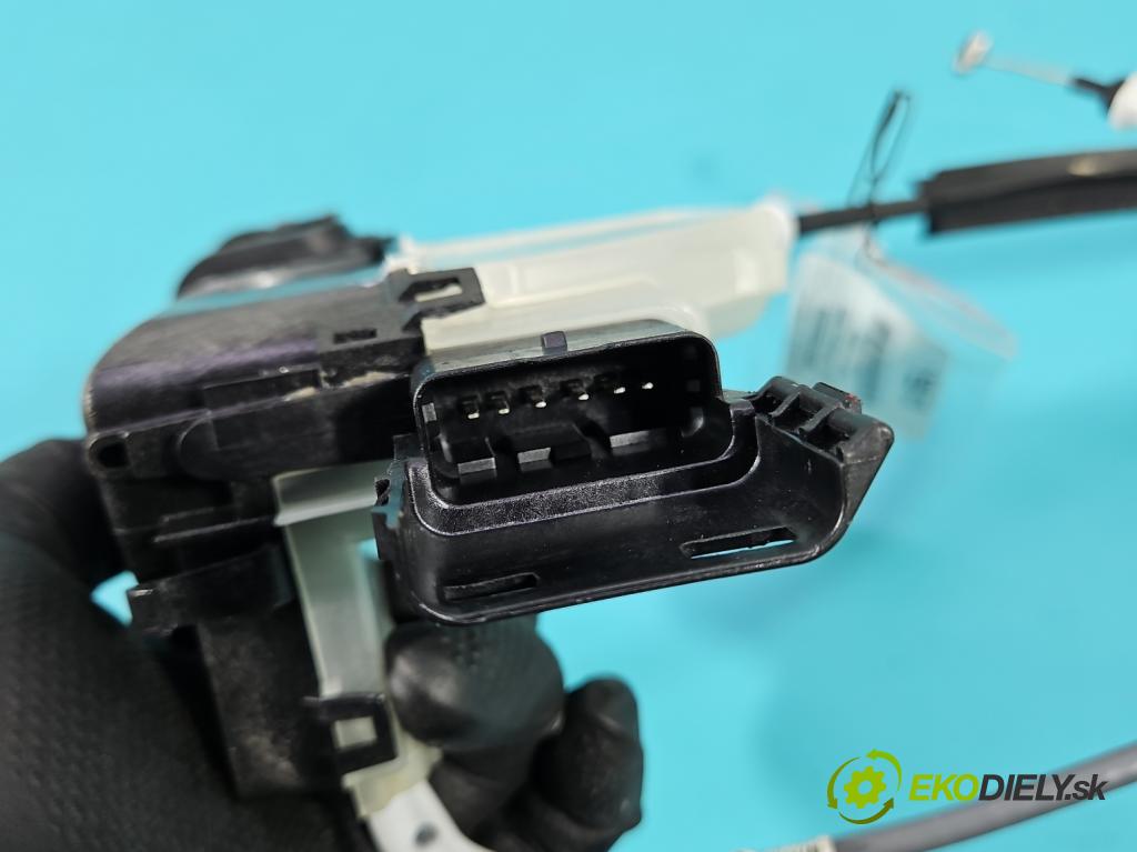 Citroen C5 Aircross 17-25 1.2 T 131 HP manual 96 kW 1199 cm3 5- zámok zadné ľavý 170349