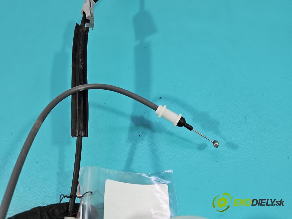 Citroen C5 Aircross 17-25 1.2 T 131 HP manual 96 kW 1199 cm3 5- zámok predné ľavý 279625