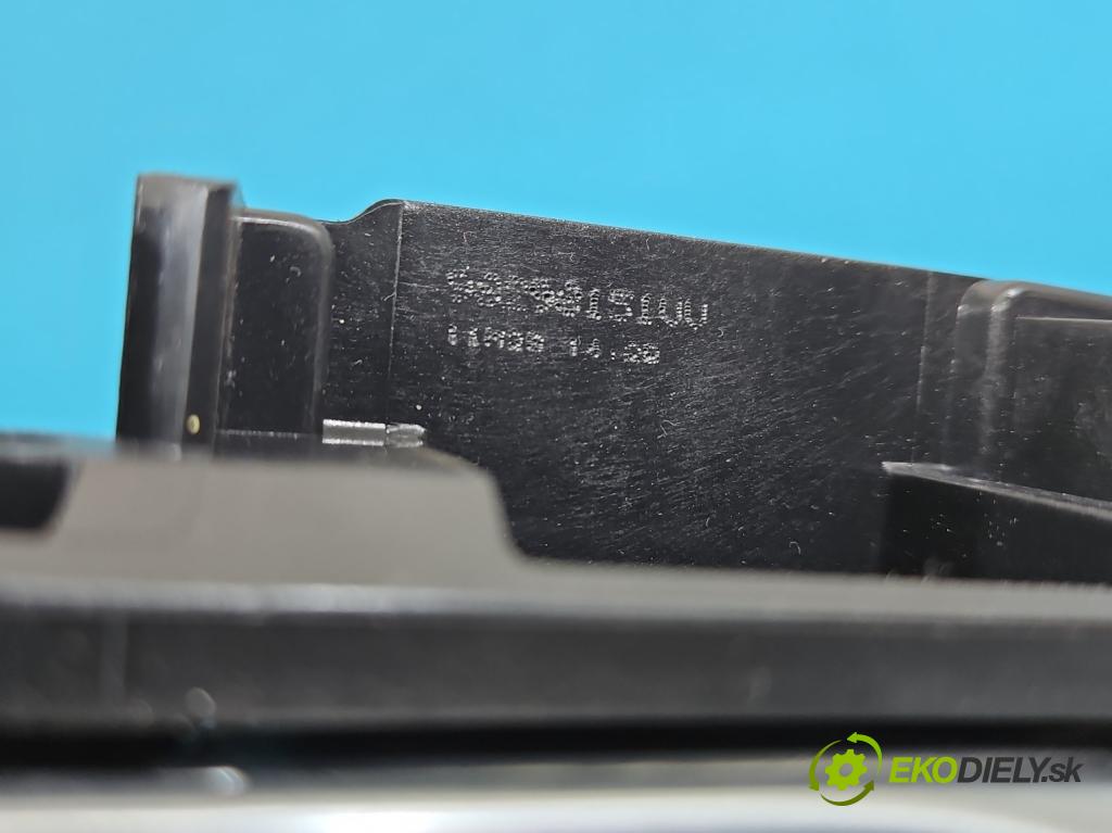 Citroen C5 Aircross 17-25 1.2 T 131 HP manual 96 kW 1199 cm3 5- rukoväť uvnitř: predné pravé