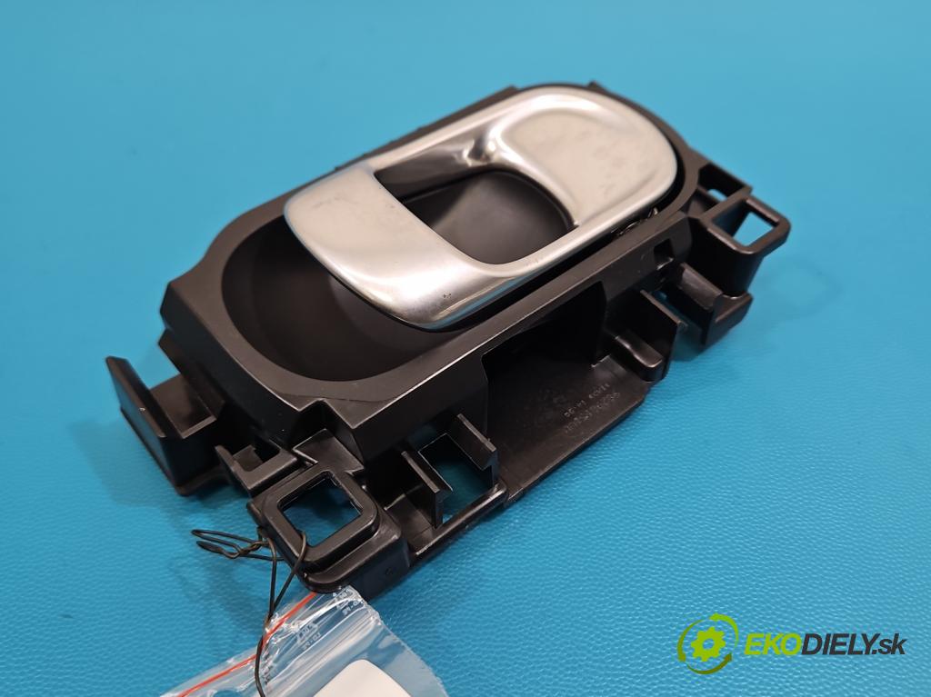 Citroen C5 Aircross 17-25 1.2 T 131 HP manual 96 kW 1199 cm3 5- rukoväť uvnitř: zadné pravé 98298151 (Kľučka dverí ostatné)