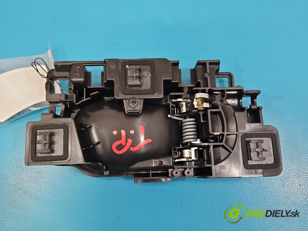 Citroen C5 Aircross 17-25 1.2 T 131 HP manual 96 kW 1199 cm3 5- rukoväť uvnitř: zadné pravé 98298151 (Kľučka dverí ostatné)