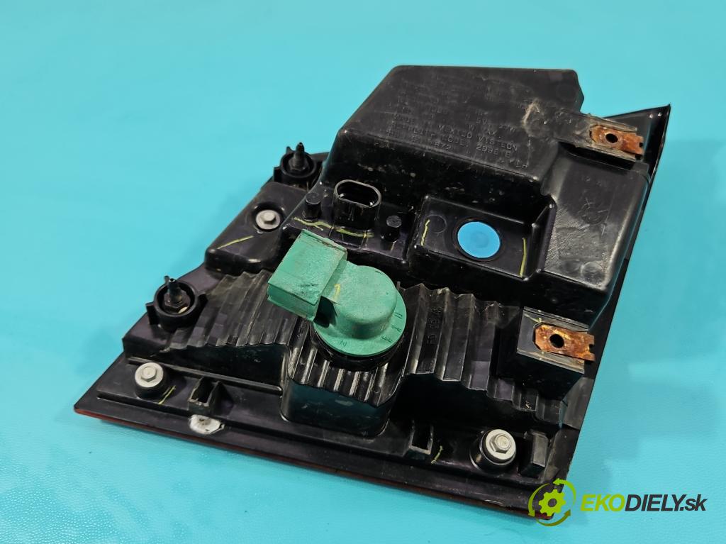 Fiat Freemont 2.0 jtd 170 HP manual 125 kW 1956 cm3 5- svetlo / reflektor zadné ľavé 68078517AD (Kľučka dverí ostatné)