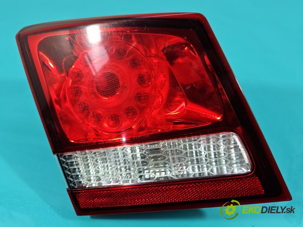 Fiat Freemont 2.0 jtd 170 HP manual 125 kW 1956 cm3 5- svetlo / reflektor zadné ľavé 68078517AD (Kľučka dverí ostatné)