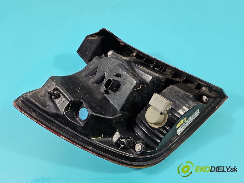 Fiat Freemont 2.0 jtd 170 HP manual 125 kW 1956 cm3 5- svetlo / reflektor zadné pravé 68078480AD (Kľučka dverí ostatné)