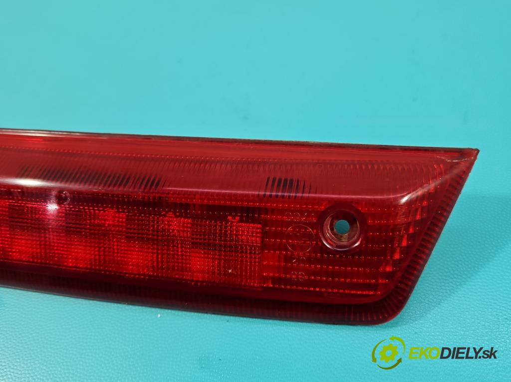 Fiat Freemont 2.0 jtd 170 HP manual 125 kW 1956 cm3 5- světlo: stop: 05116302AD