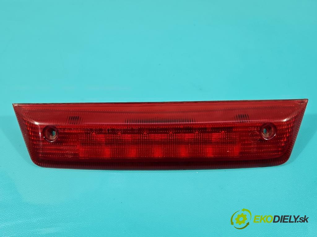 Fiat Freemont 2.0 jtd 170 HP manual 125 kW 1956 cm3 5- světlo: stop: 05116302AD