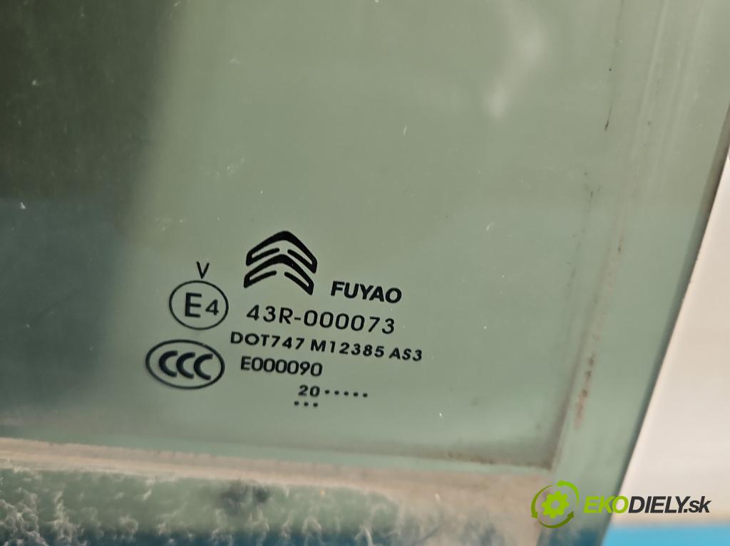 Citroen C5 Aircross 17-25 1.2 T 131 HP manual 96 kW 1199 cm3 5- sklo dvere zadné pravé