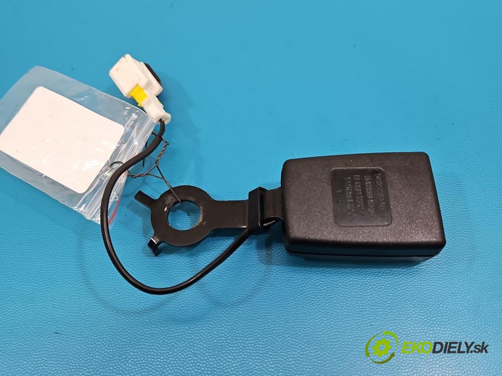 Citroen C5 Aircross 17-25 1.2 T 131 HP manual 96 kW 1199 cm3 5- pas bezpečnosť: zadné stredný 9822364877