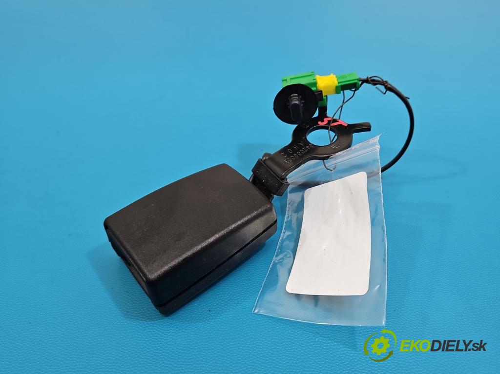 Citroen C5 Aircross 17-25 1.2 T 131 HP manual 96 kW 1199 cm3 5- pas bezpečnosť: zadné stredný 9823039277