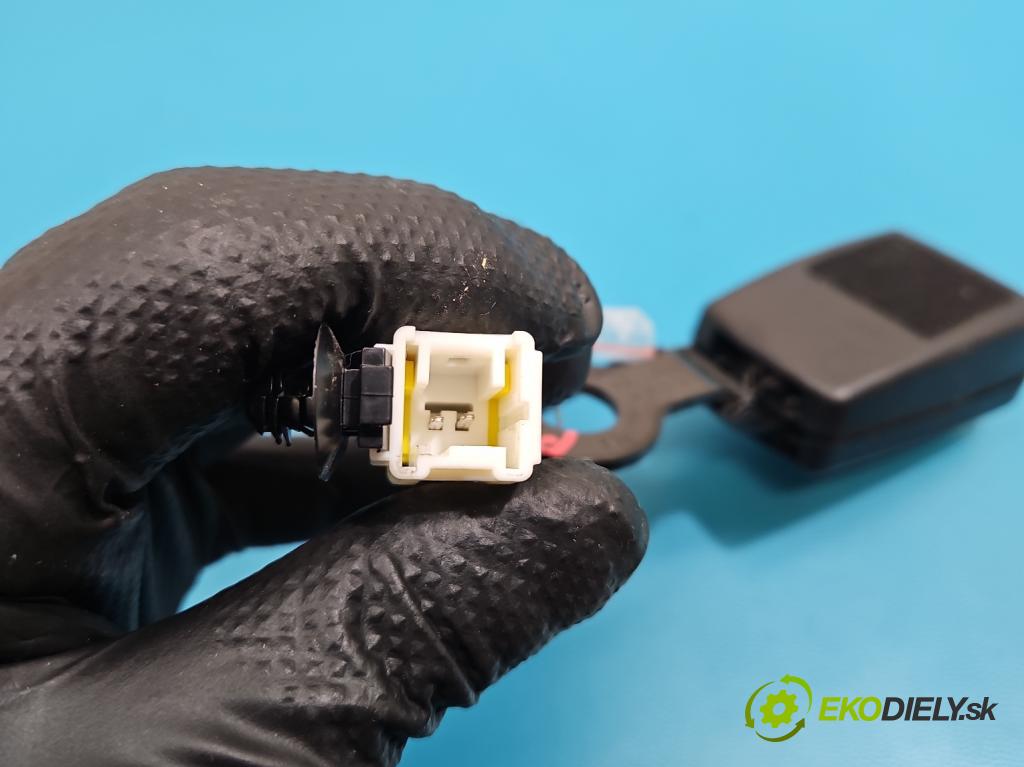 Citroen C5 Aircross 17-25 1.2 T 131 HP manual 96 kW 1199 cm3 5- pas bezpečnosť: zadné pravý 9822364877