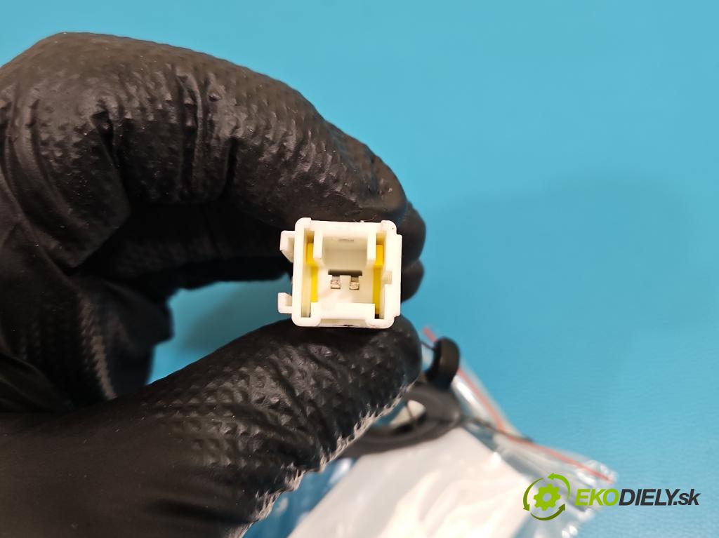 Citroen C5 Aircross 17-25 1.2 T 131 HP manual 96 kW 1199 cm3 5- pas bezpečnosť: predné pravý 9809502477