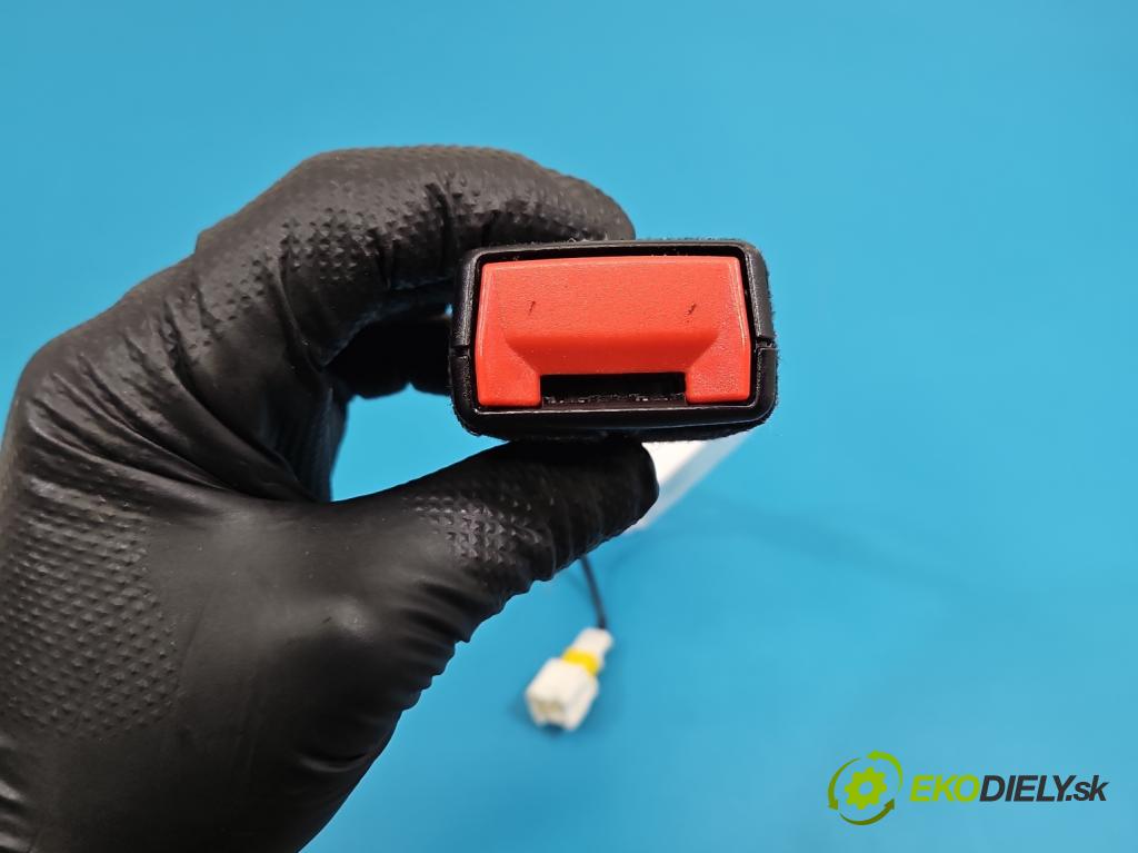 Citroen C5 Aircross 17-25 1.2 T 131 HP manual 96 kW 1199 cm3 5- pas bezpečnosť: predné ľavý 9809502477