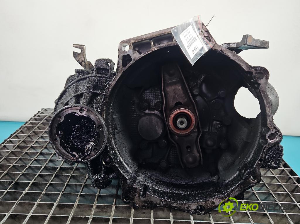 Vw Touran I 2003-2015 1.9 tdi 101 hp manual 74 kW 1896 cm3 5- převodovka stupňová manual FYG