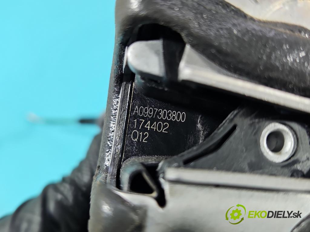 Mercedes E W213 2016-2023 2.0 CDI 194KM: automatic 143 kW 1950 cm3 4- zámok zadné pravý A2220064099