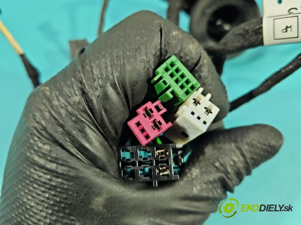 Mercedes E W213 2016-2023 2.0 CDI 194KM automatic 143 kW 1950 cm3 4- Balíček: dveře zadní pravých A2135400743