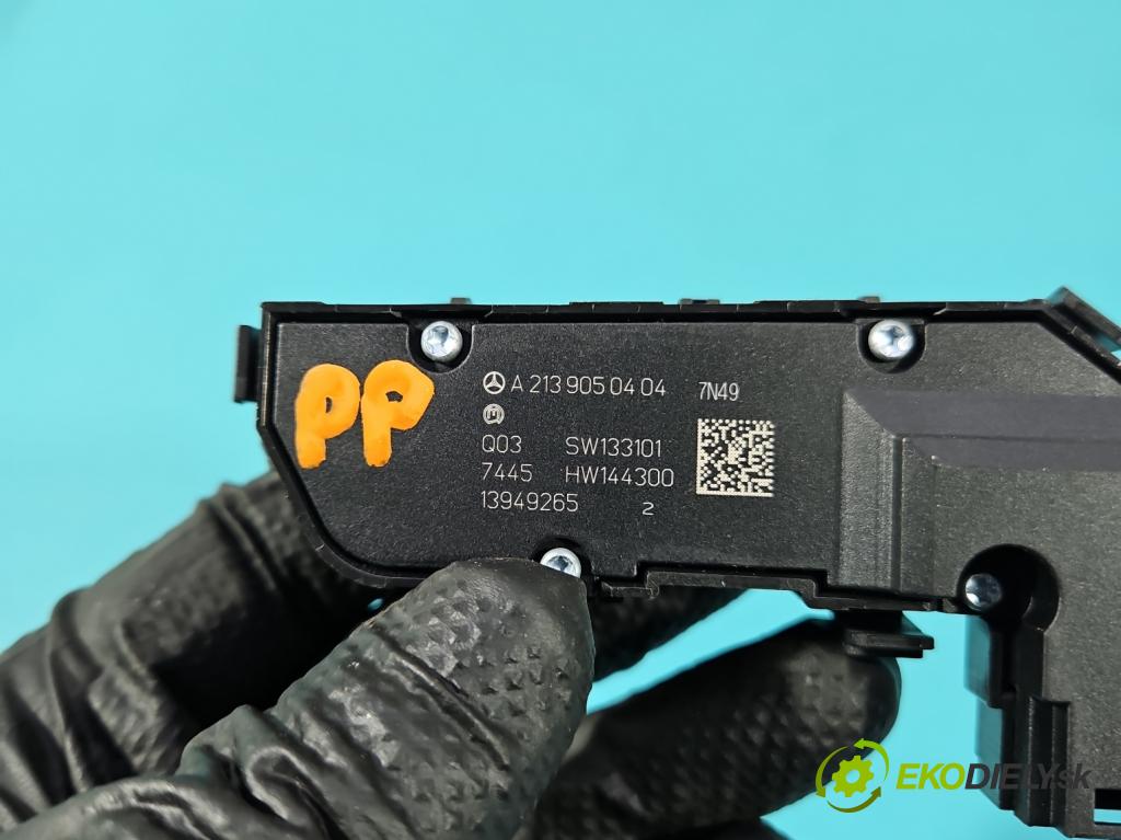 Mercedes E W213 2016-2023 2.0 CDI 194KM: automatic 143 kW 1950 cm3 4- prepínač ostatné A2139050404