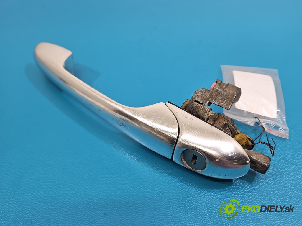 Alfa romeo 147 1.9 jtd 150 hp manual 110 kW 1910 cm3 5- klika přední levé  (Vnější přední levá klika dveří)