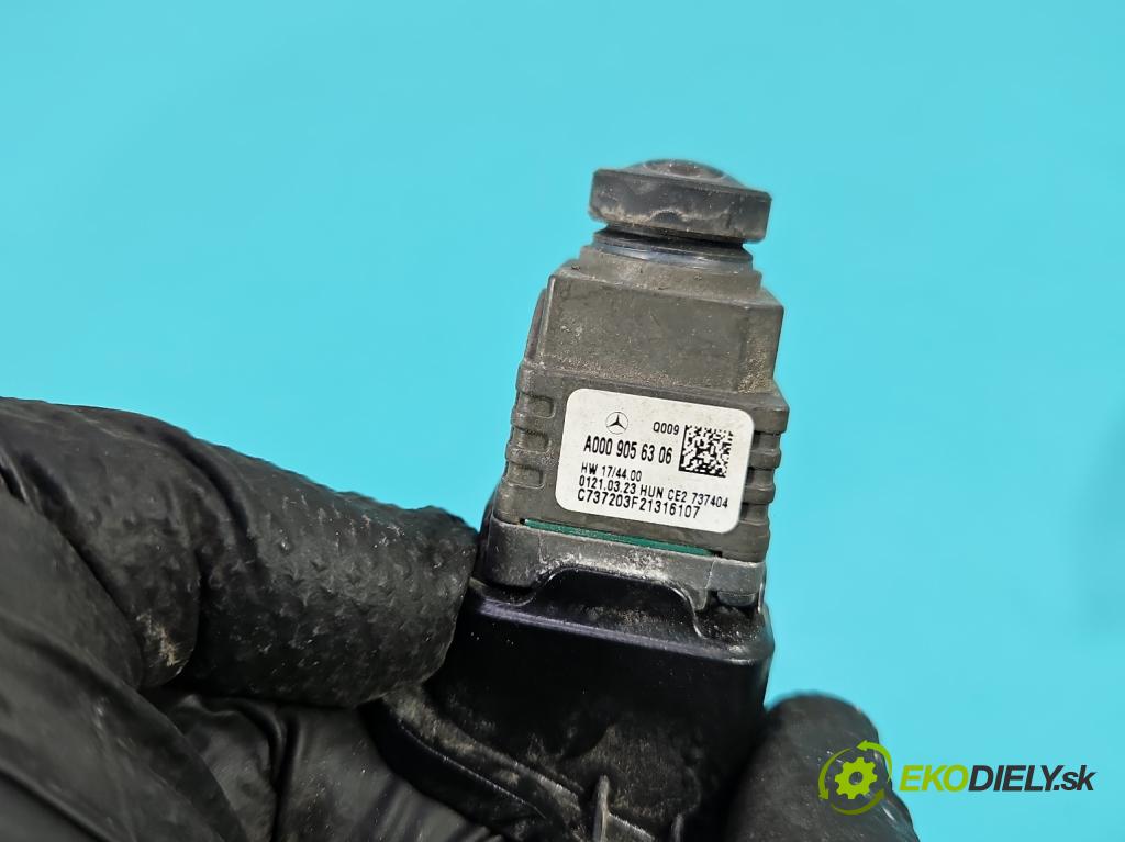 Mercedes E W213 2016-2023 2.0 CDI 194KM: automatic 143 kW 1950 cm3 4- Kamera predné A0009056306