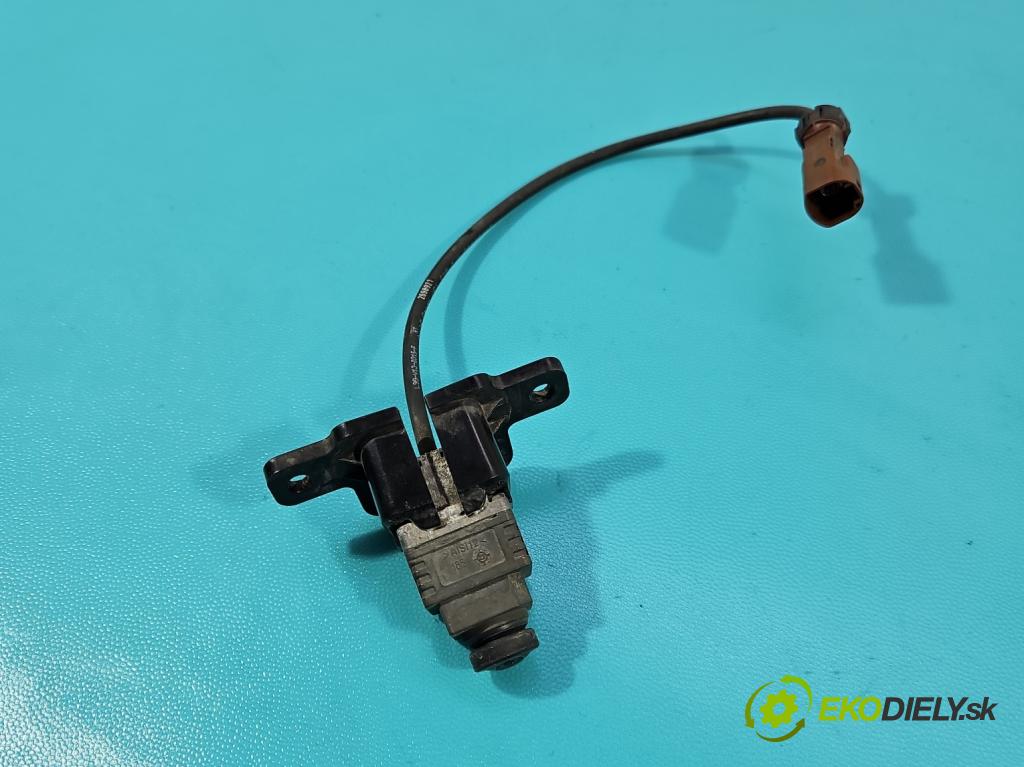 Mercedes E W213 2016-2023 2.0 CDI 194KM: automatic 143 kW 1950 cm3 4- Kamera predné A0009056306