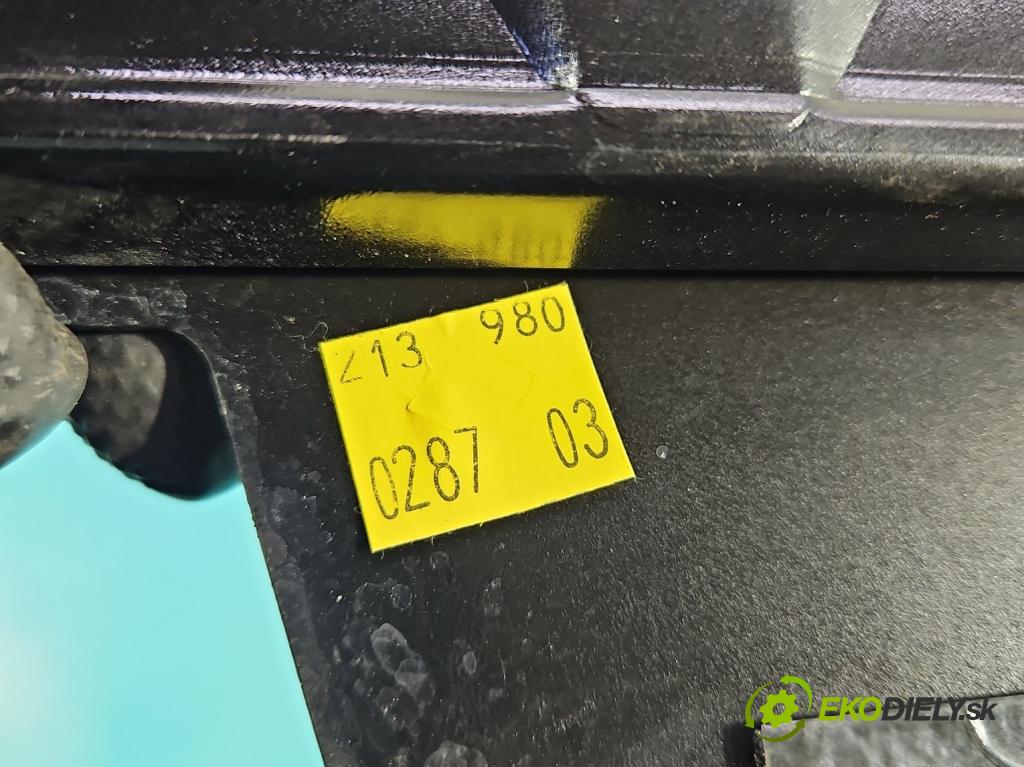 Mercedes E W213 2016-2023 2.0 CDI 194KM: automatic 143 kW 1950 cm3 4- lišta dvere predné pravé 2136900287
