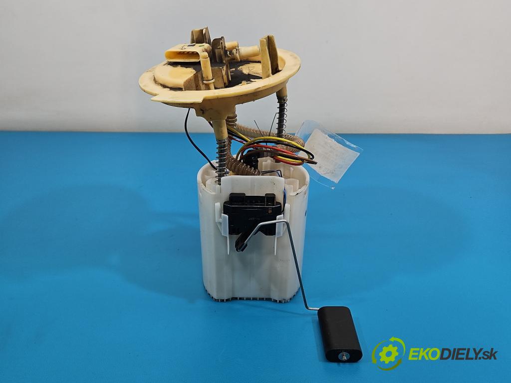 Mercedes B W246  2011-2018 2.1 cdi 136hp automatic 100 kW 2143 cm3 5- čerpadlo paliva A2464701494