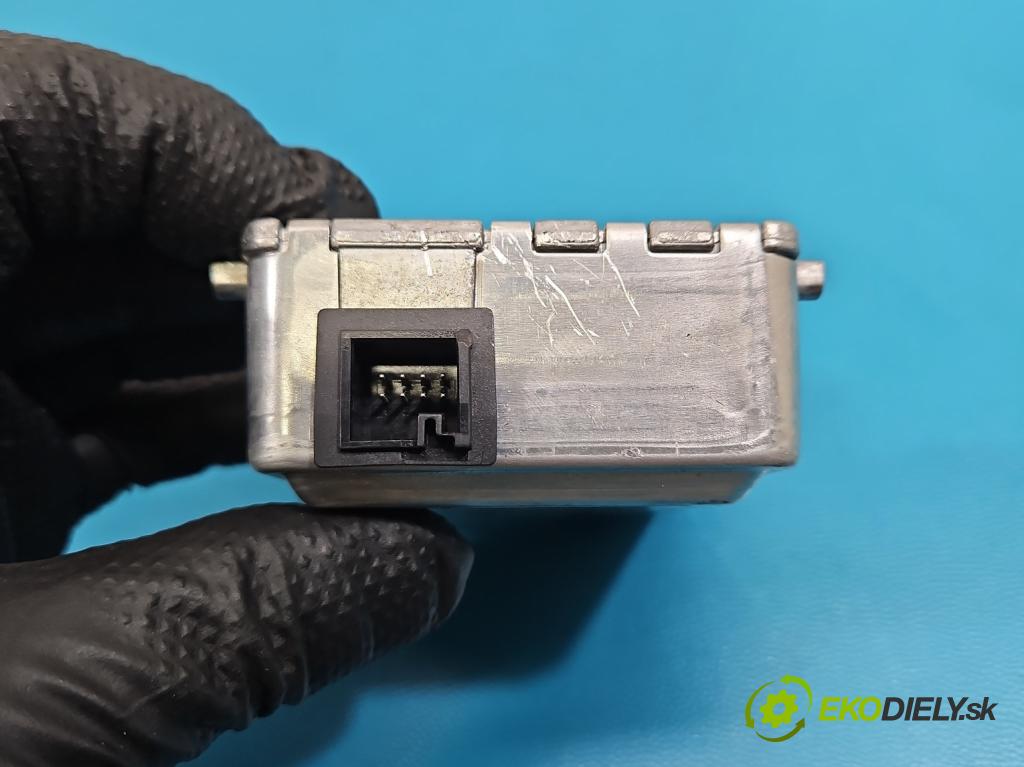 Mercedes B W246  2011-2018 2.1 cdi 136 HP automatic 100 kW 2143 cm3 5- Kamera predné A0009007607