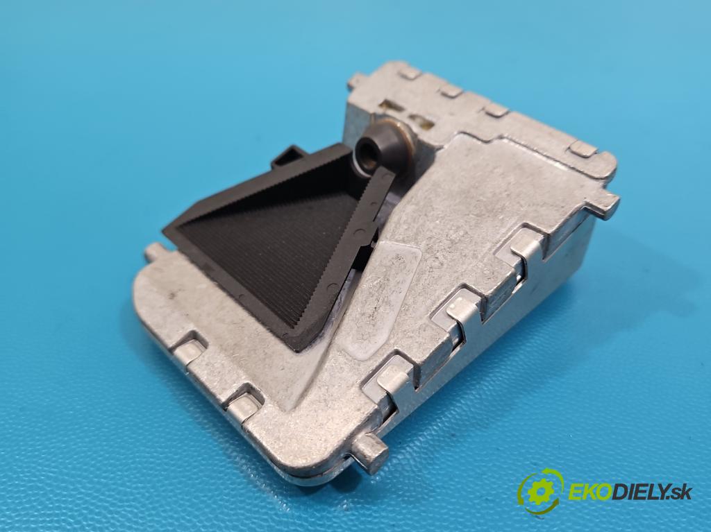 Mercedes B W246  2011-2018 2.1 cdi 136hp automatic 100 kW 2143 cm3 5- Kamera přední A0009007607