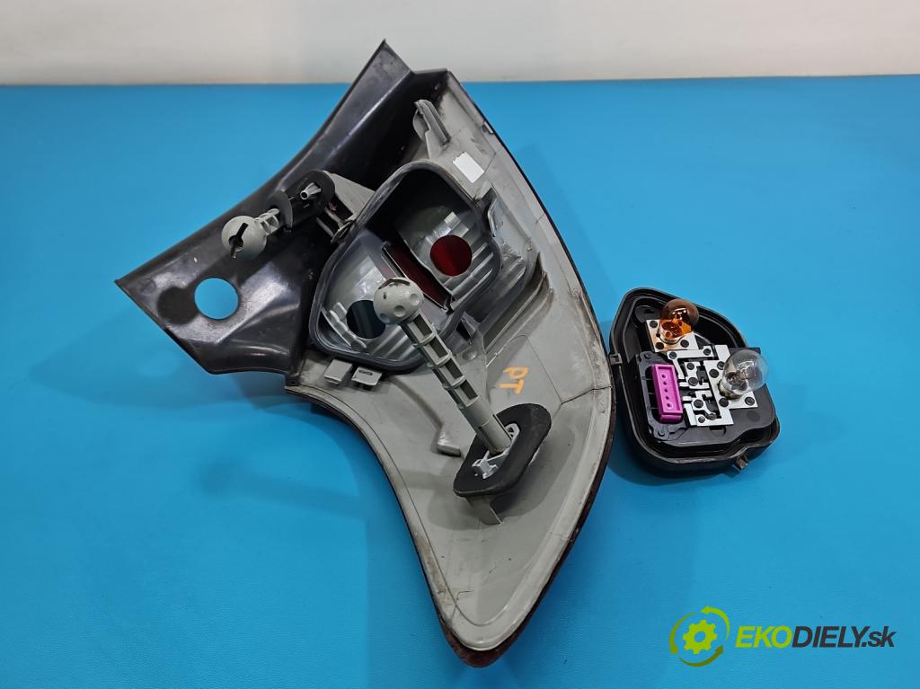 Renault Megane III 2008-2016 1.6 16V 110 HP manual 81 kW 1598 cm3 5- svetlo / reflektor zadné pravé 265500007R (Kľučka dverí ostatné)