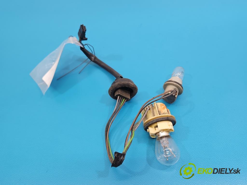 Renault Megane III 2008-2016 1.6 16V 110 HP manual 81 kW 1598 cm3 5- Zväzok: ostatné 1384160