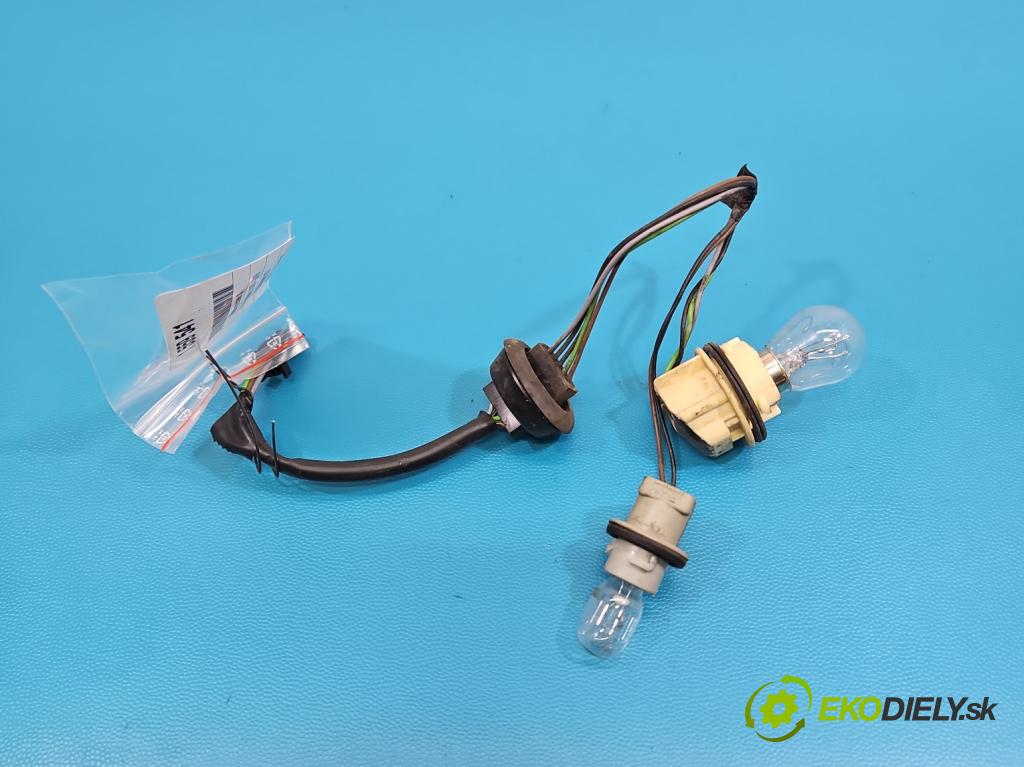 Renault Megane III 2008-2016 1.6 16V 110 HP manual 81 kW 1598 cm3 5- Zväzok: ostatné 1384160