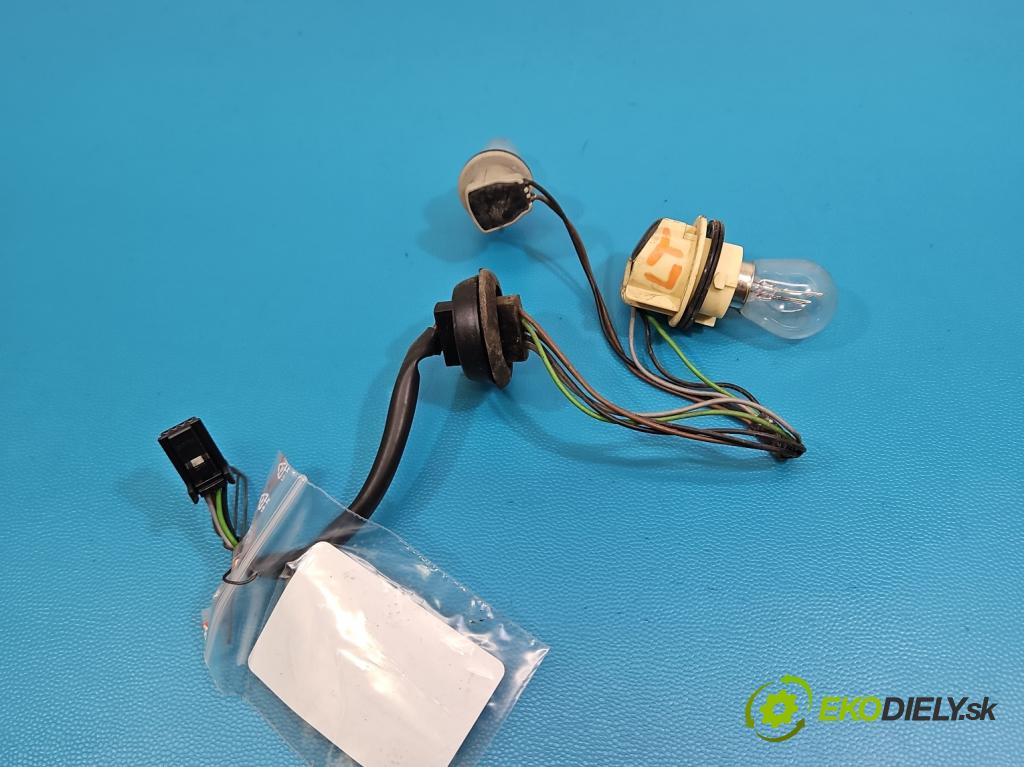 Renault Megane III 2008-2016 1.6 16V 110 HP manual 81 kW 1598 cm3 5- Zväzok: ostatné 1379658