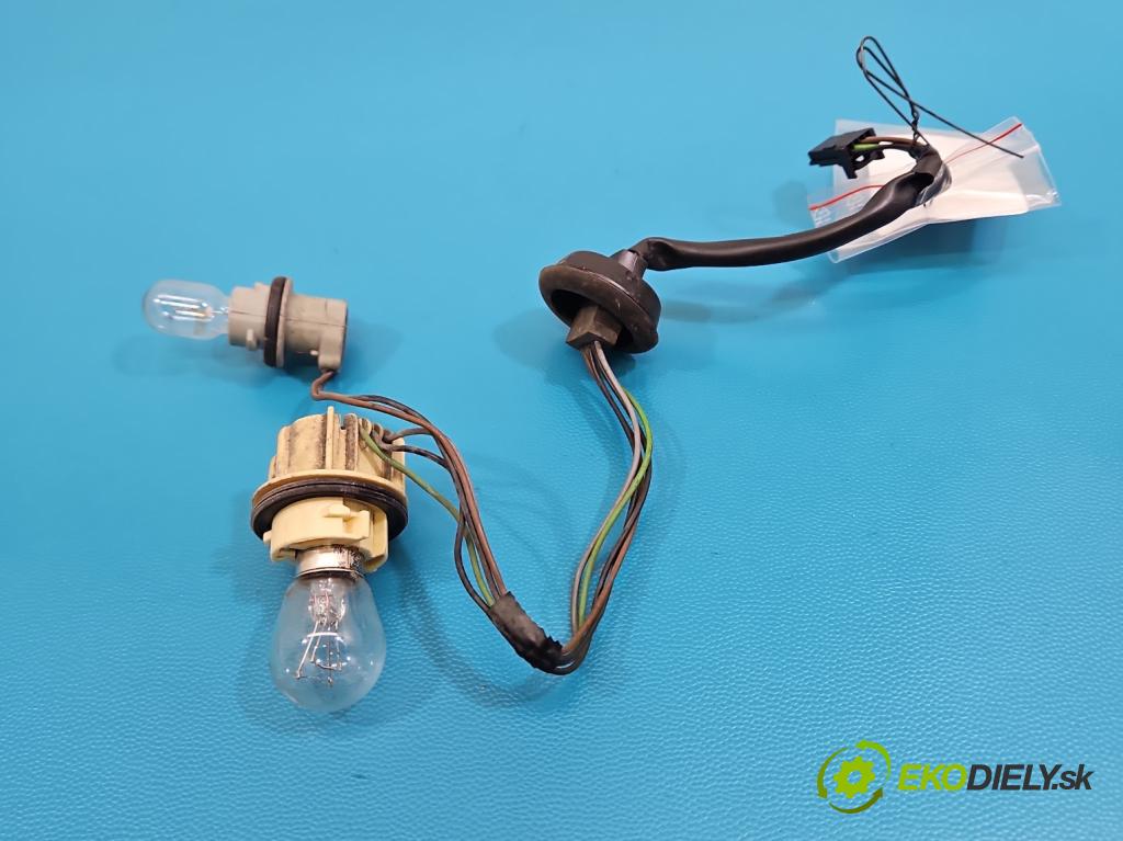 Renault Megane III 2008-2016 1.6 16V 110 HP manual 81 kW 1598 cm3 5- Zväzok: ostatné 1379658