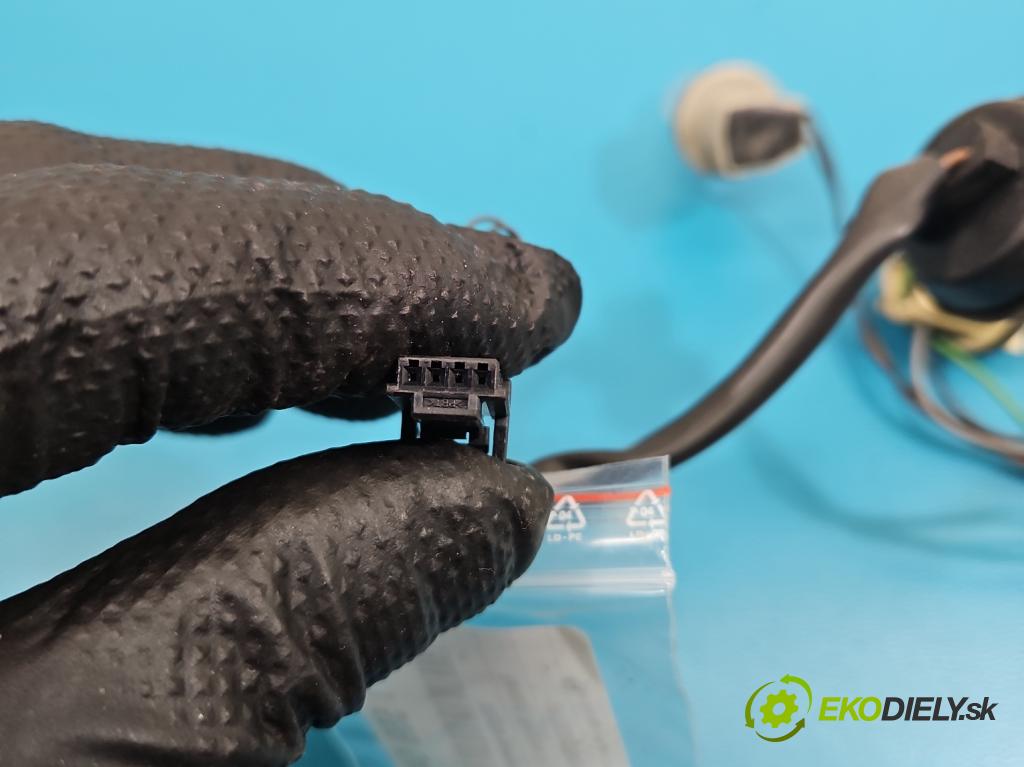 Renault Megane III 2008-2016 1.6 16V 110 HP manual 81 kW 1598 cm3 5- Zväzok: ostatné 1379658