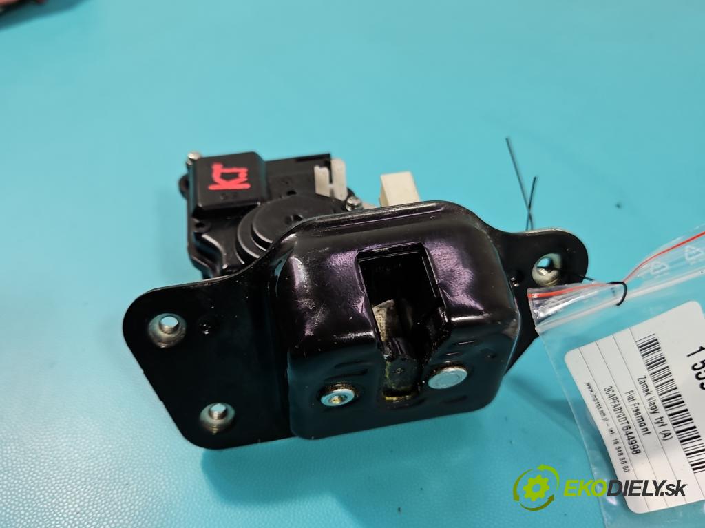 Fiat Freemont 2.0 jtd 170 HP manual 125 kW 1956 cm3 5- zámok kufrové dvere zadné