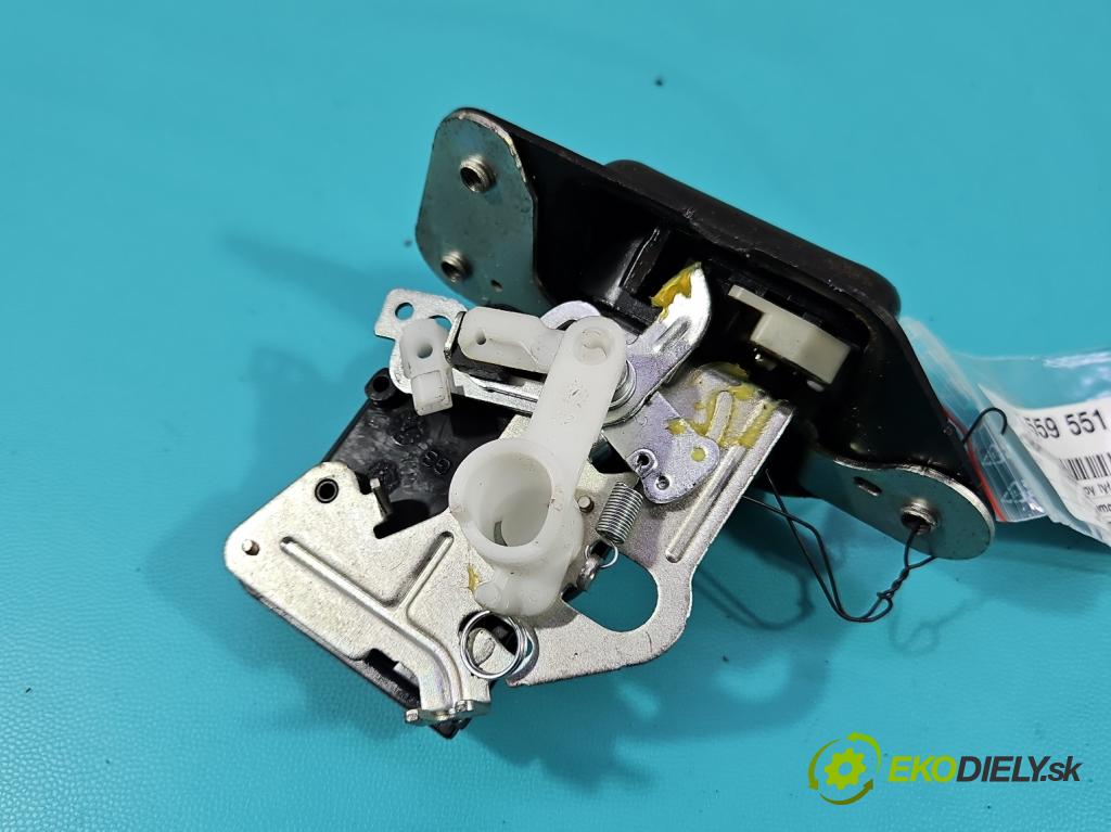 Fiat Freemont 2.0 jtd 170 HP manual 125 kW 1956 cm3 5- zámok kufrové dvere zadné