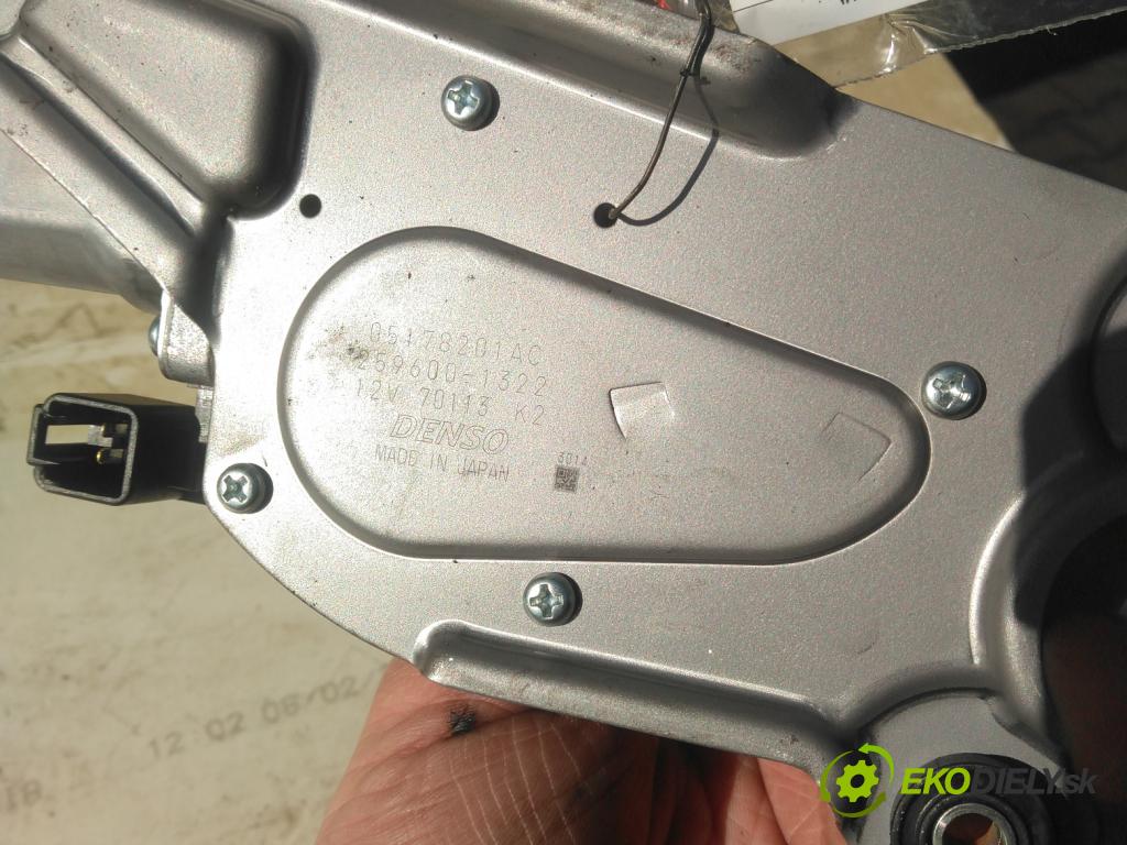 Fiat Freemont 2.0 jtd 170 HP manual 125 kW 1956 cm3 5- motor stieračov zadné 259600-1322