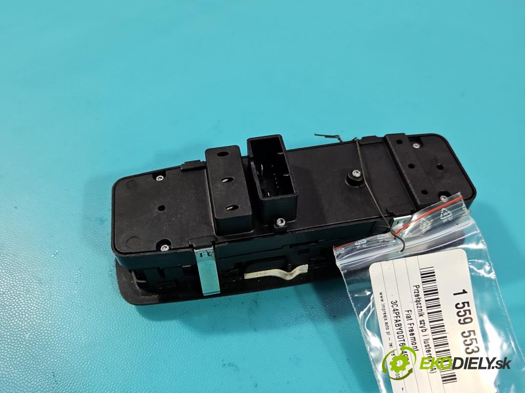 Fiat Freemont 2.0 jtd 170 HP manual 125 kW 1956 cm3 5- prepínač okien spätných zrkadiel 68139806AB