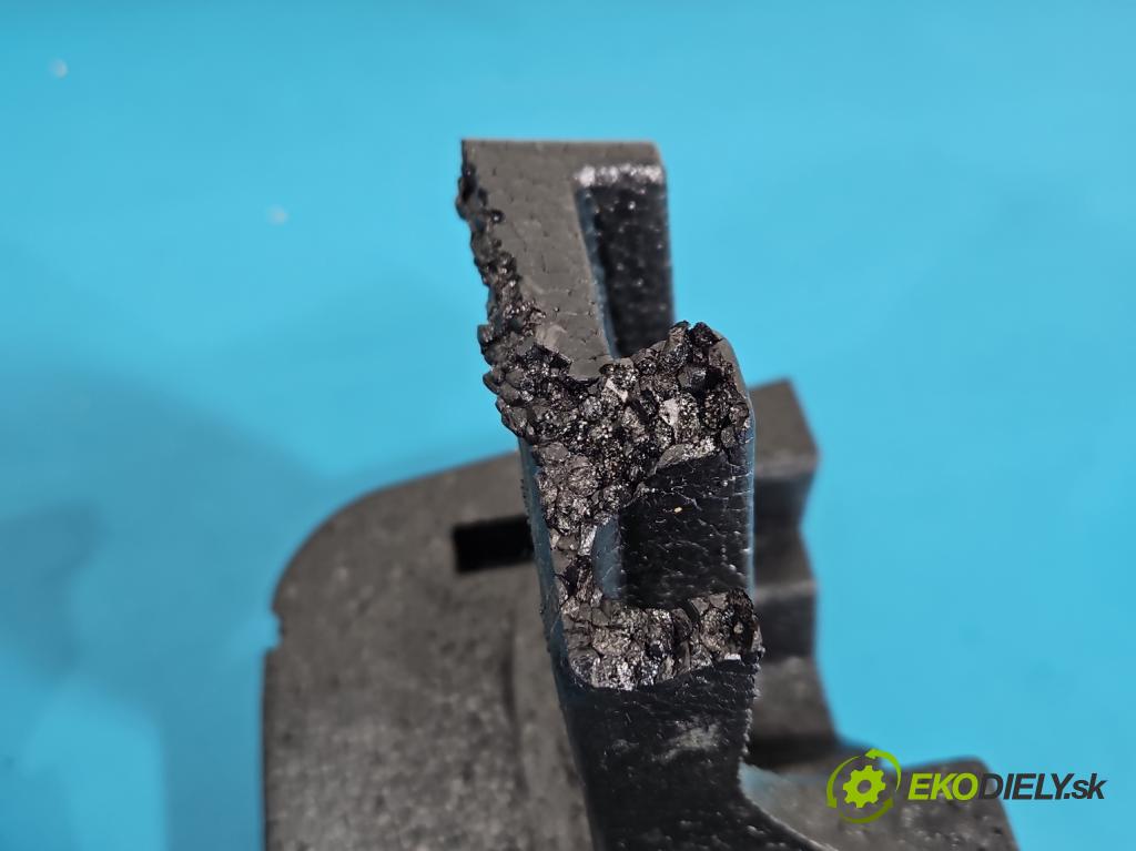 Fiat Freemont 2.0 jtd 170 HP manual 125 kW 1956 cm3 5- mechanizmus okna automobilovy 04766386AB