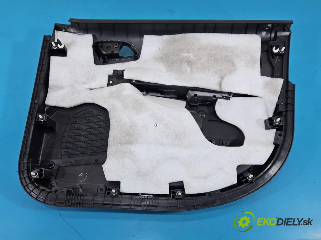 Fiat Freemont 2.0 jtd 170 HP manual 125 kW 1956 cm3 5- Čalounictví: dvere predné ľavé