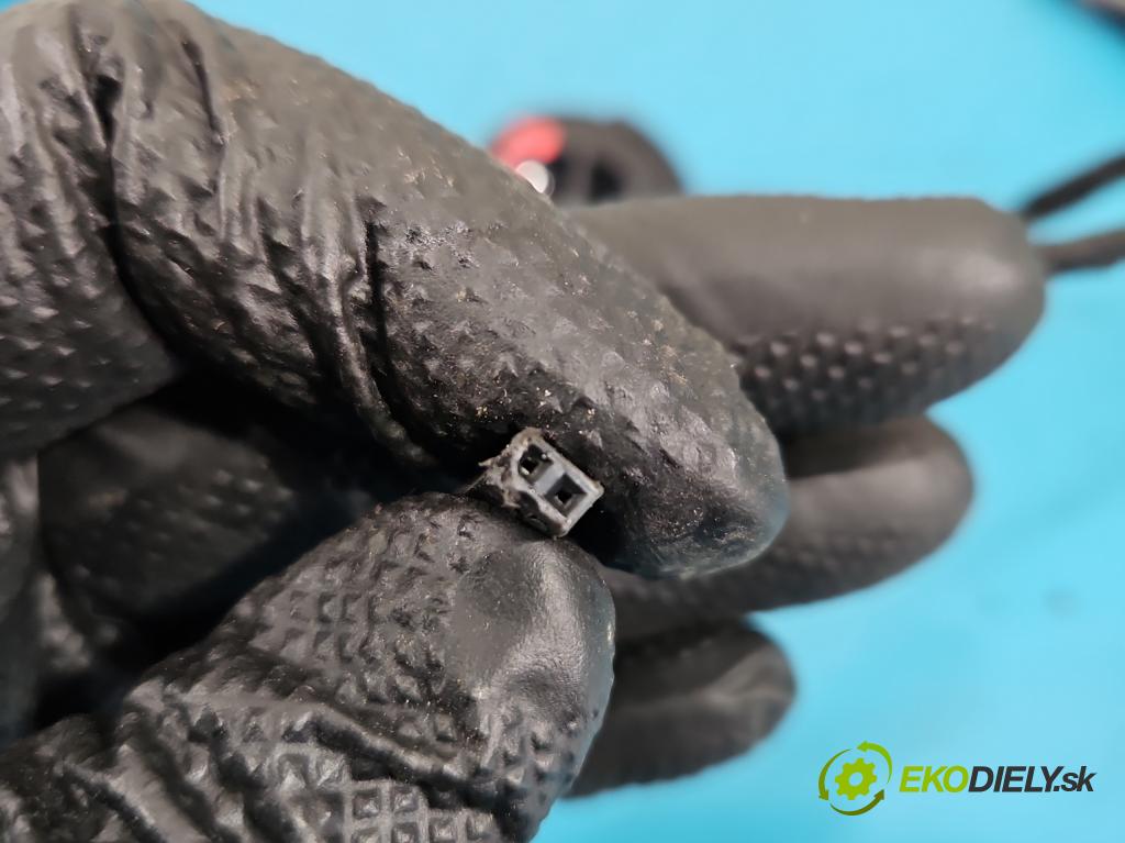 Bmw 1 E87 2004-2011 2.0d 150 HP manual 110 kW 1995 cm3 5- reproduktory komplet 6954871