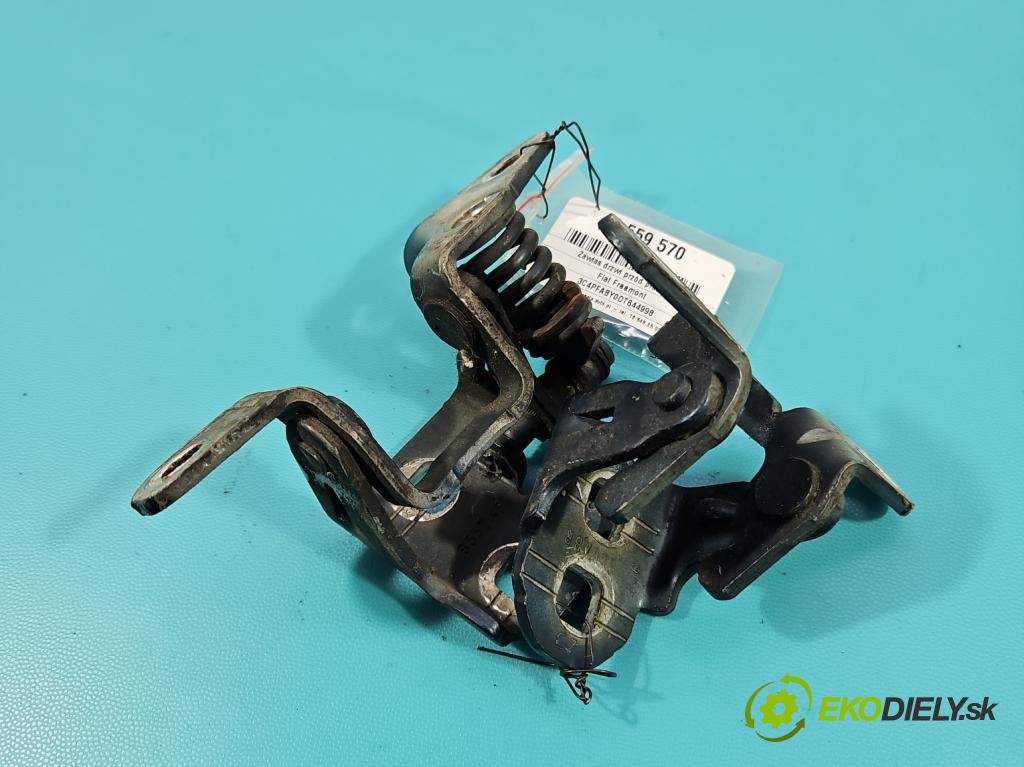 Fiat Freemont 2.0 jtd 170 HP manual 125 kW 1956 cm3 5- Závěs: dvere predné pravý