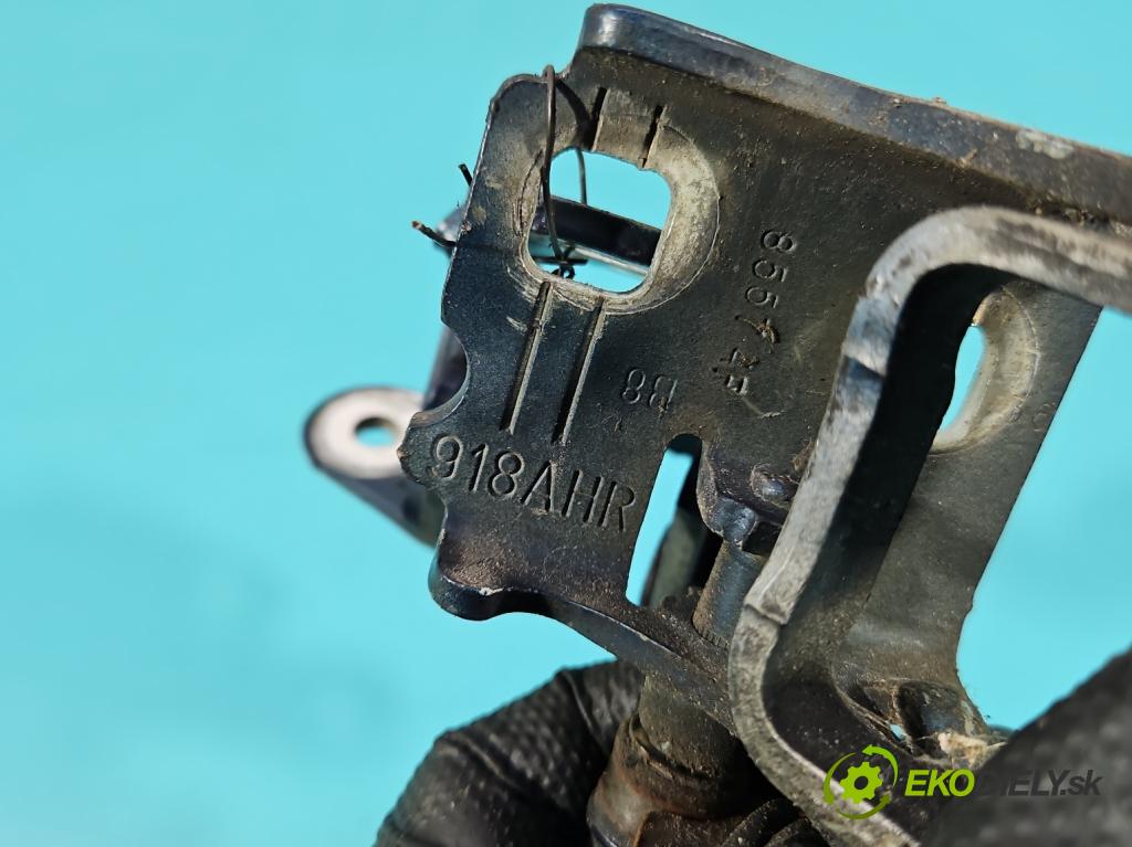 Fiat Freemont 2.0 jtd 170 HP manual 125 kW 1956 cm3 5- Závěs: dvere predné pravý