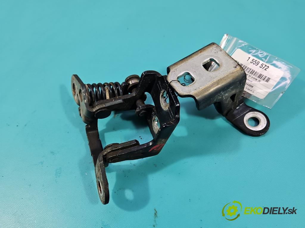 Fiat Freemont 2.0 jtd 170 HP manual 125 kW 1956 cm3 5- Závěs: dvere zadné pravý