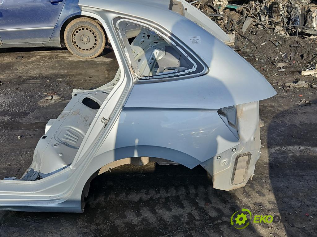 Skoda Scala 2019- 1.5 TSI 150 hp manual 110 kW 1498 cm3 5- blatnik zadní levý 