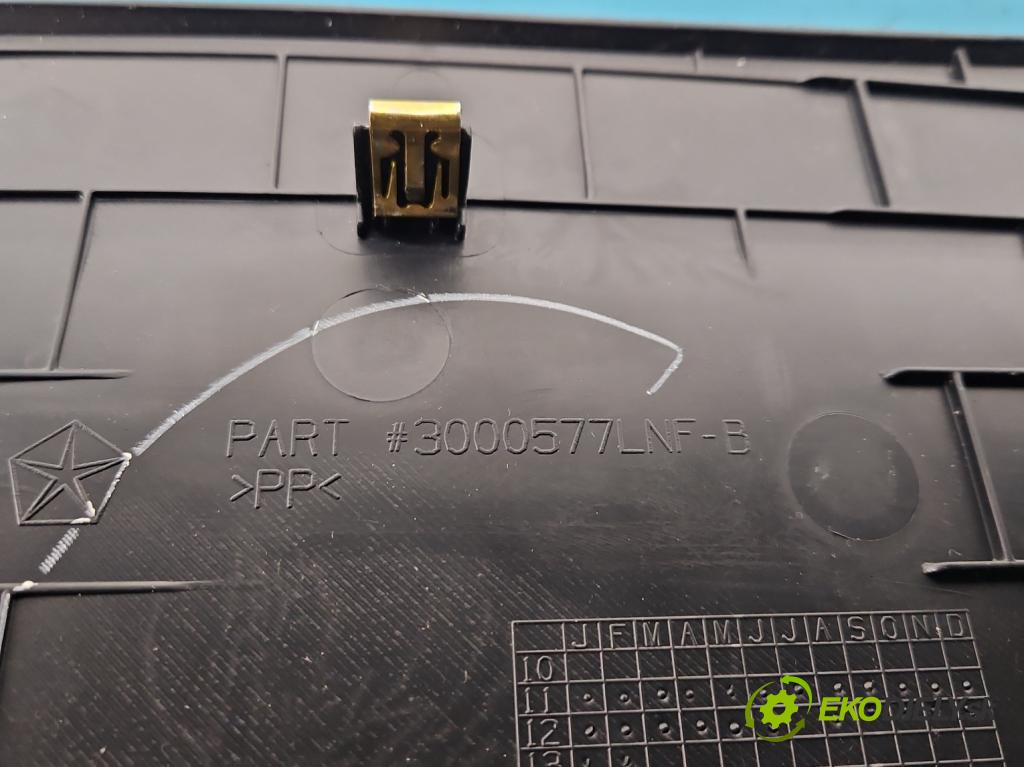 Fiat Freemont 2.0 jtd 170 HP manual 125 kW 1956 cm3 5- operadlo 5AEAAD140 (Lakťová opierka)