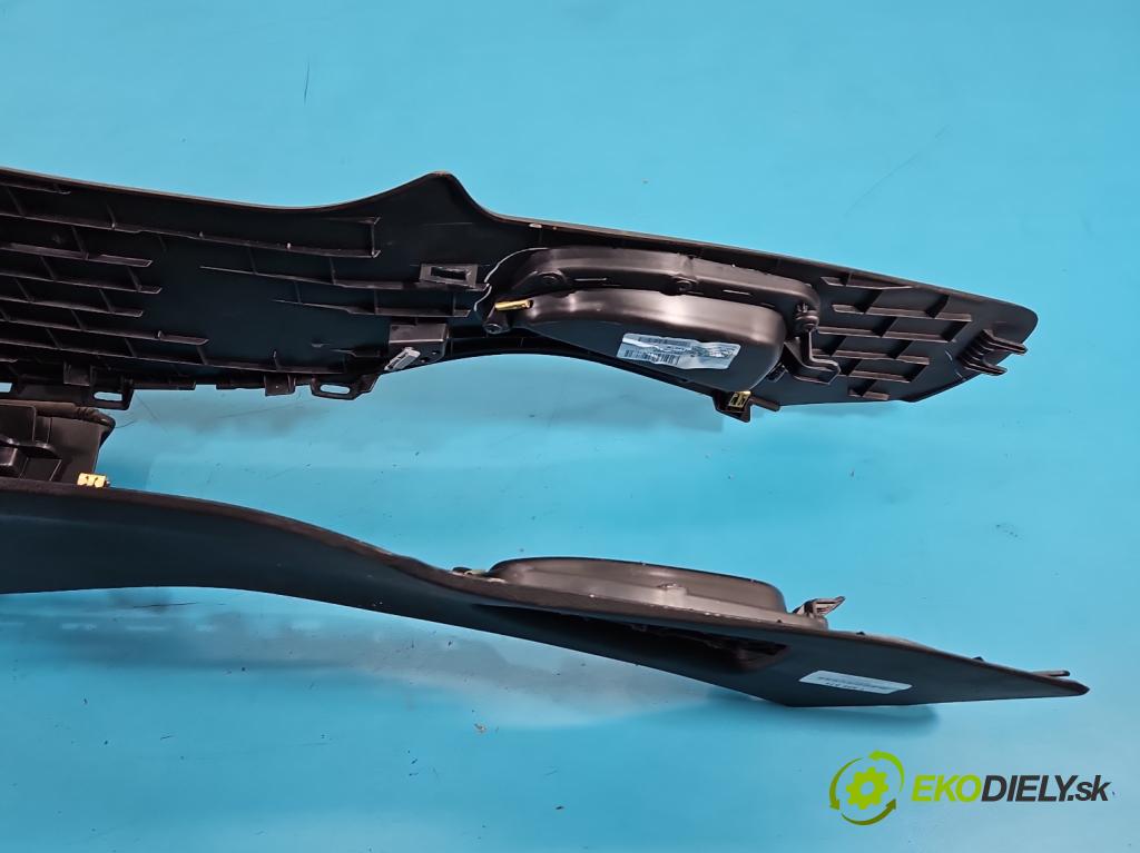 Fiat Freemont 2.0 jtd 170 HP manual 125 kW 1956 cm3 5- operadlo 5AEAAD140 (Lakťová opierka)